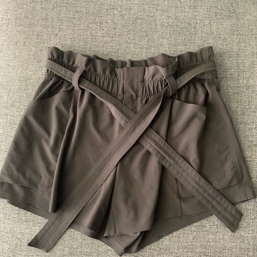 Gray athleta shorts size 4